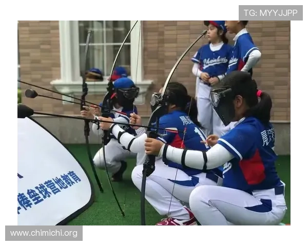 五位球友在游戏中互相帮助解决难题的实用指南与合作技巧